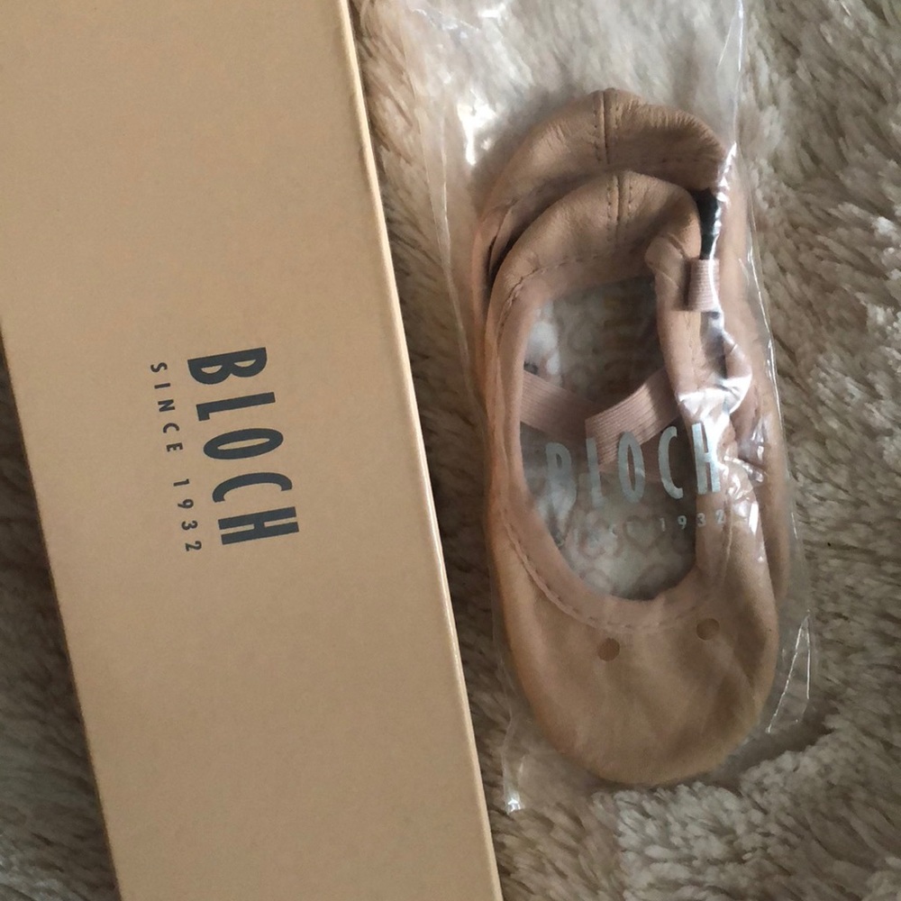 Ballet shoes